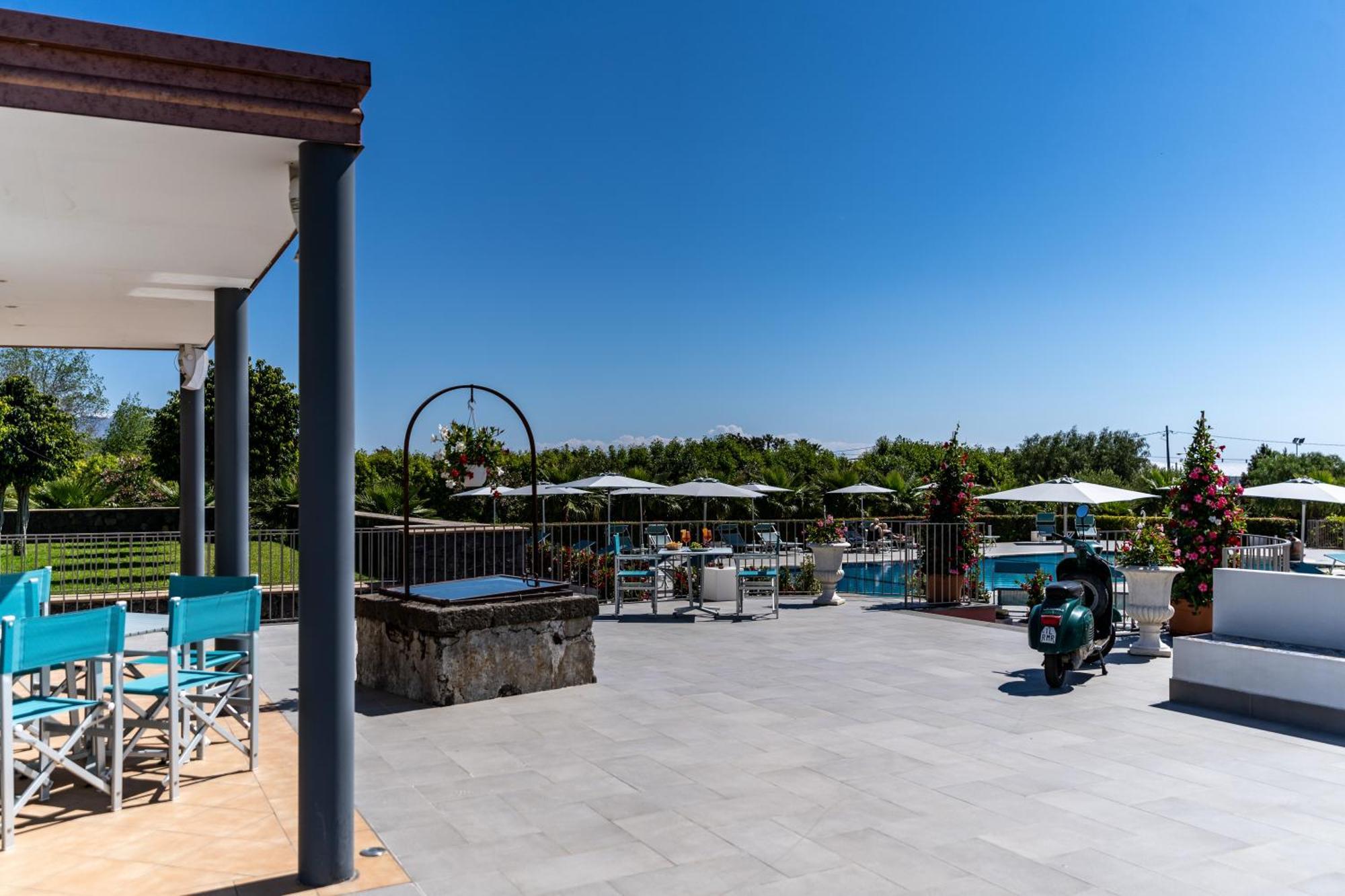 Dipladenia Garden Country Resort Mascali Exteriör bild